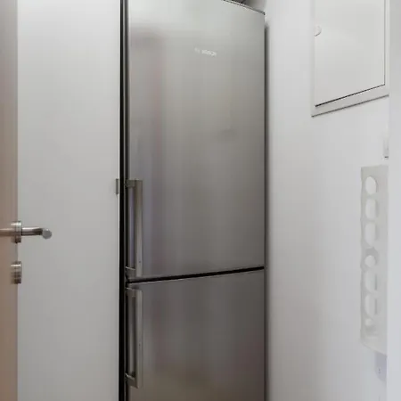 Moon River Apartment *
